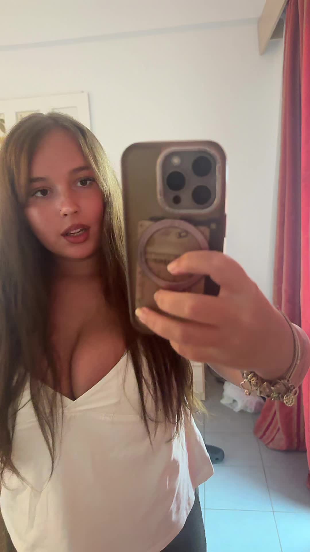 @🥰