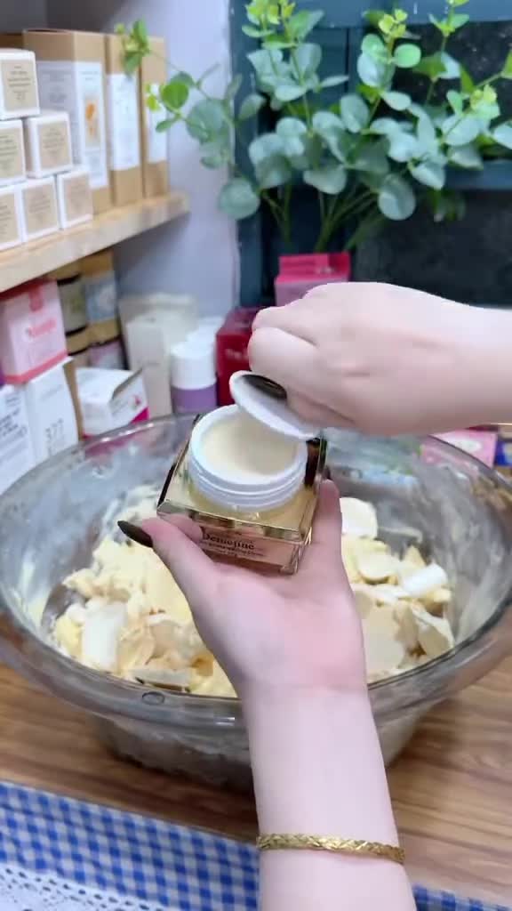 @GlowingSkinSolutions