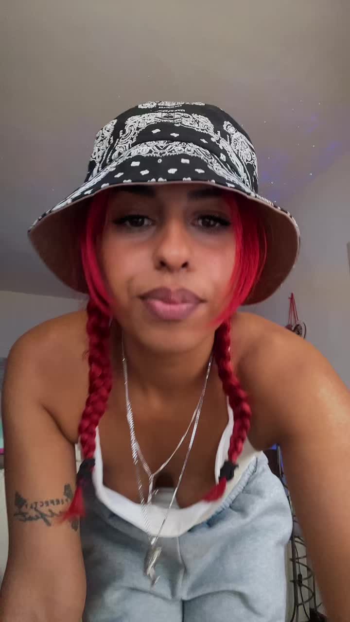@Löckchen040🇵🇹🇩🇴