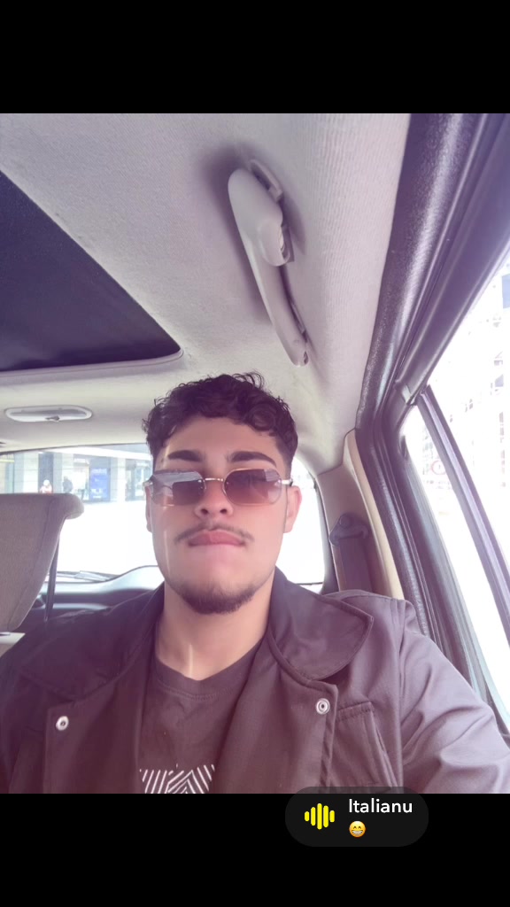 @Italianul
