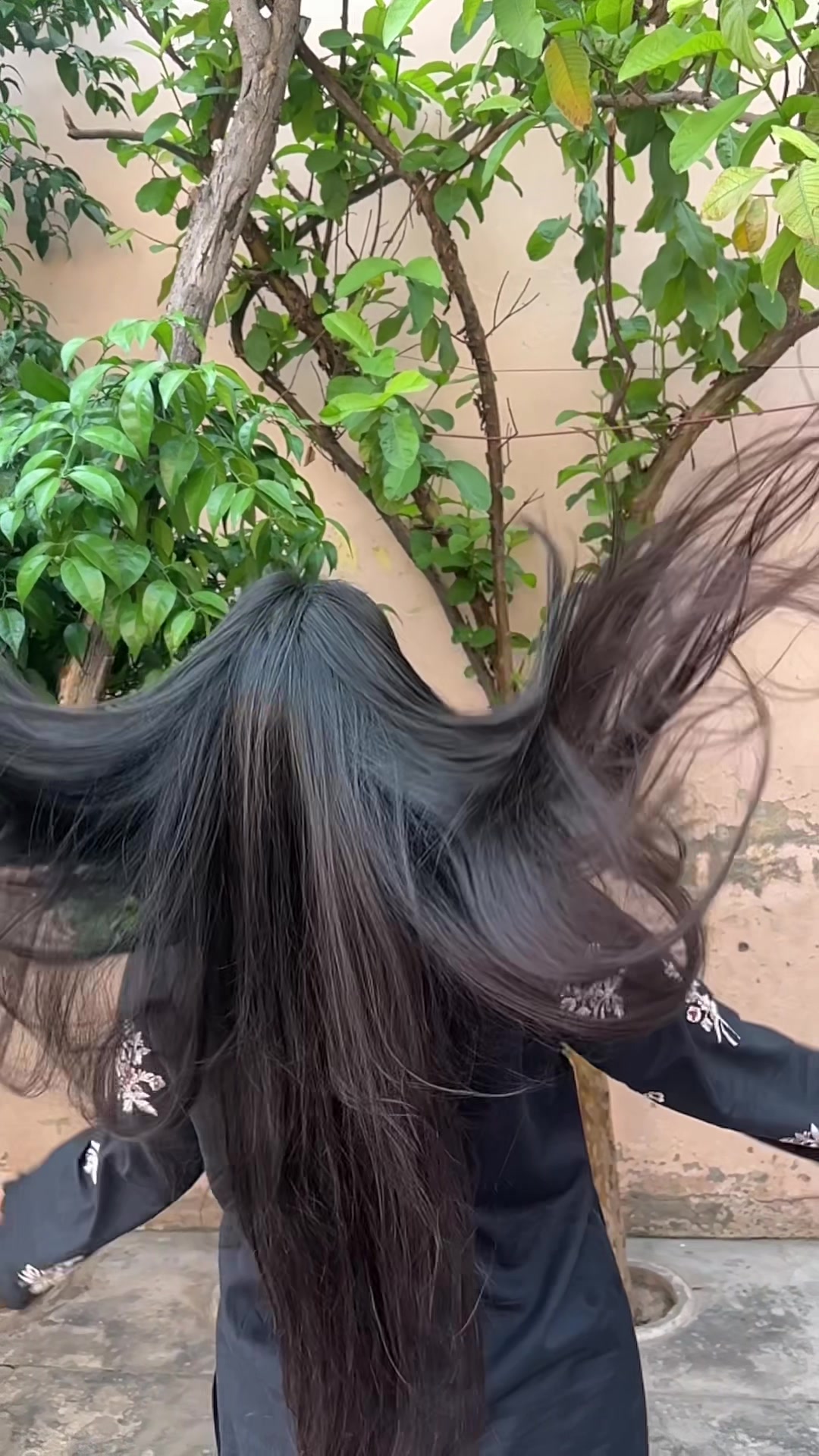 @𓆩 میرا عشق باغی 𓆪