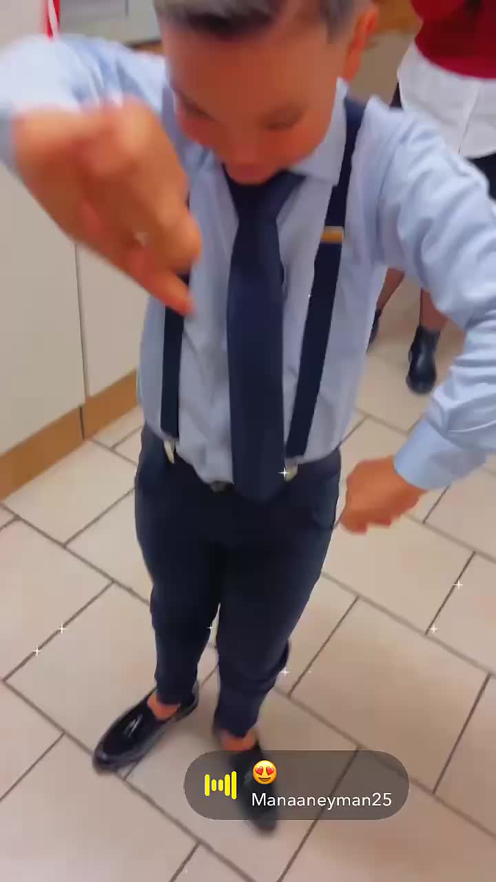 @Eliepetit
