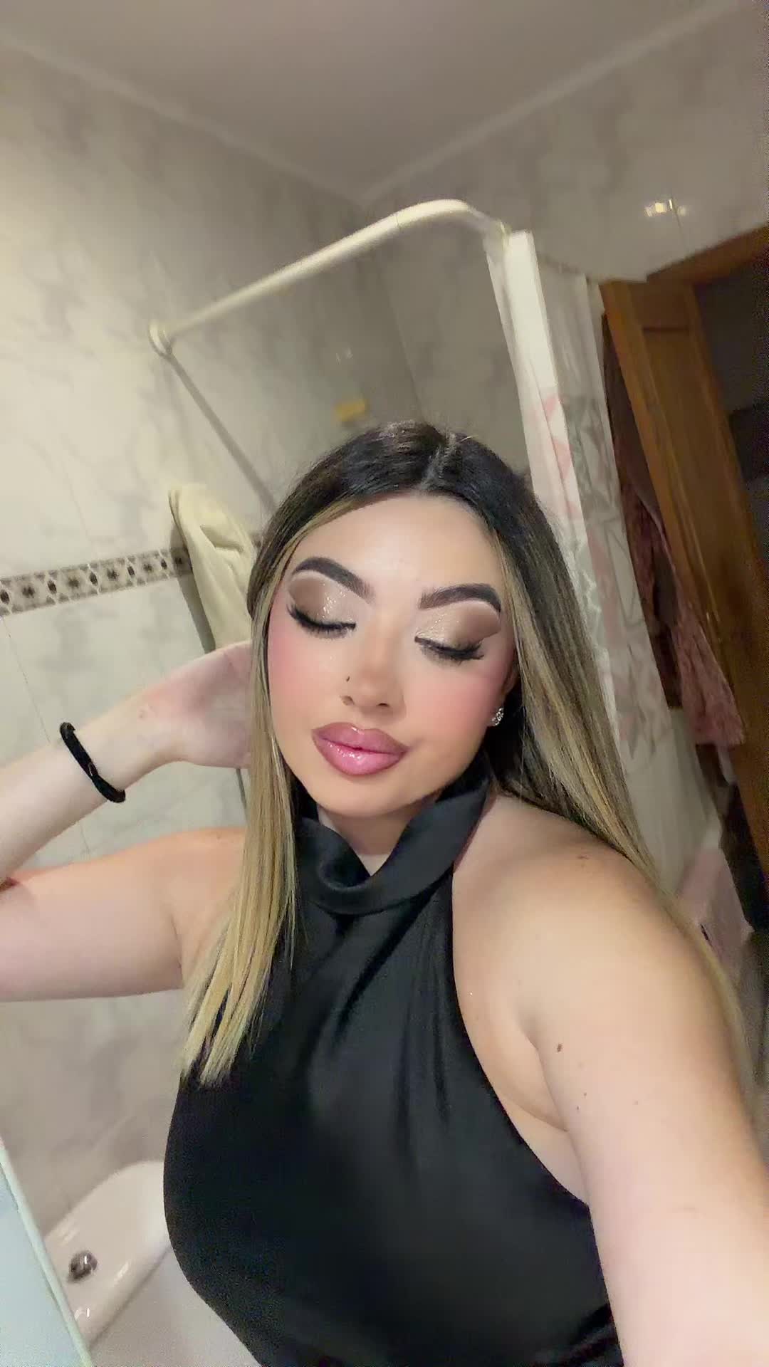 @𝑷𝒂𝒖𝒍𝒂🎀