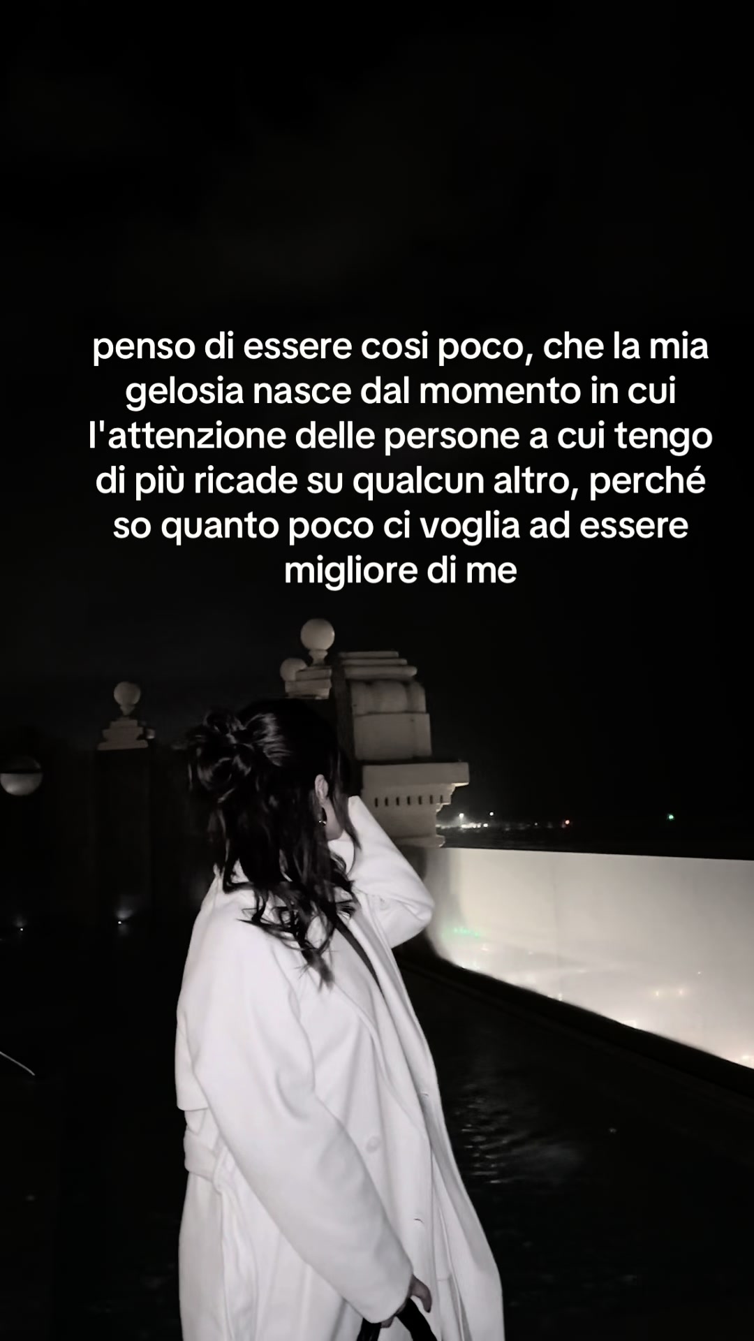 @rebeeee