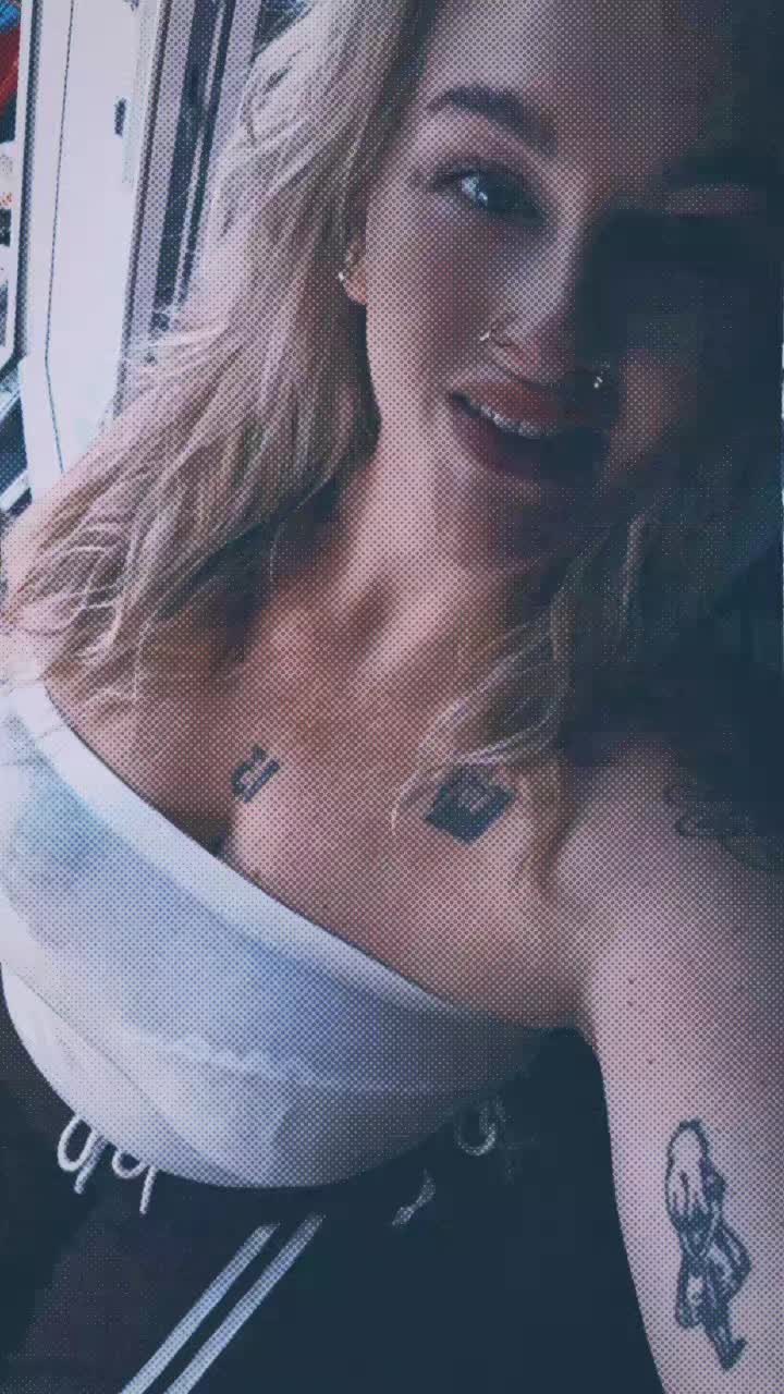@Inked&blonde