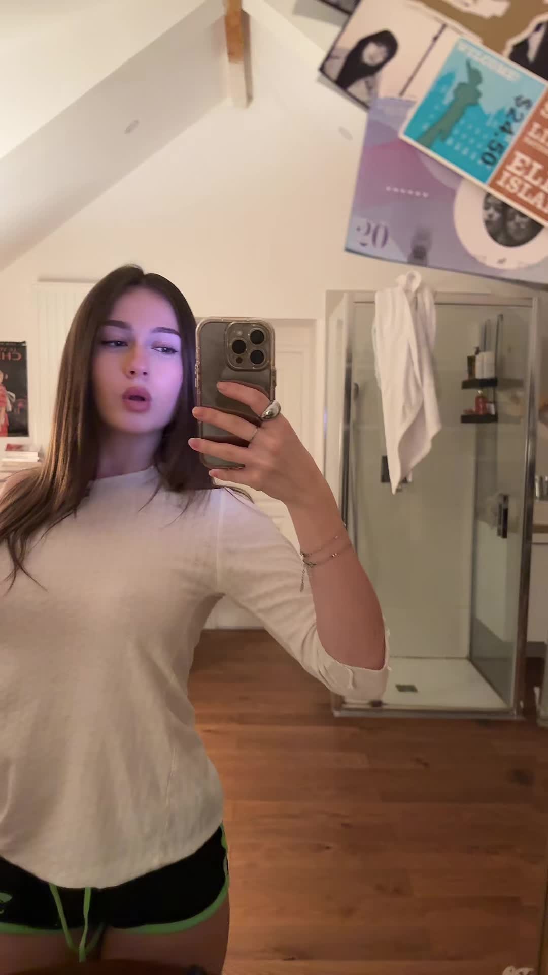 @nina