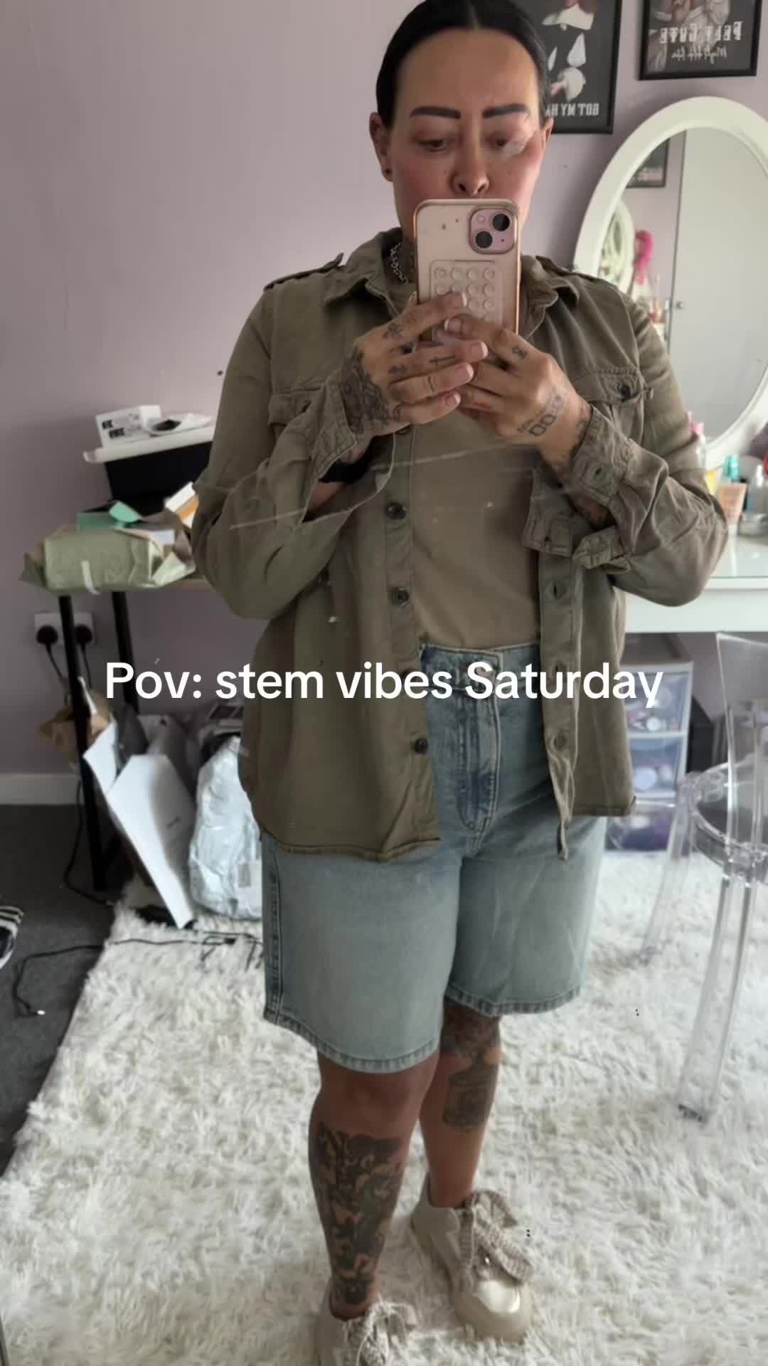 @Cutebutpsycho🖤