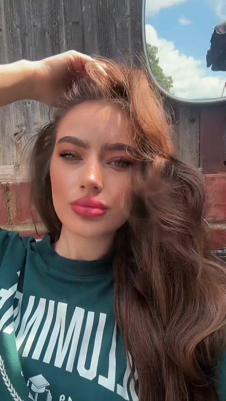@Daniela Stan | 📍London