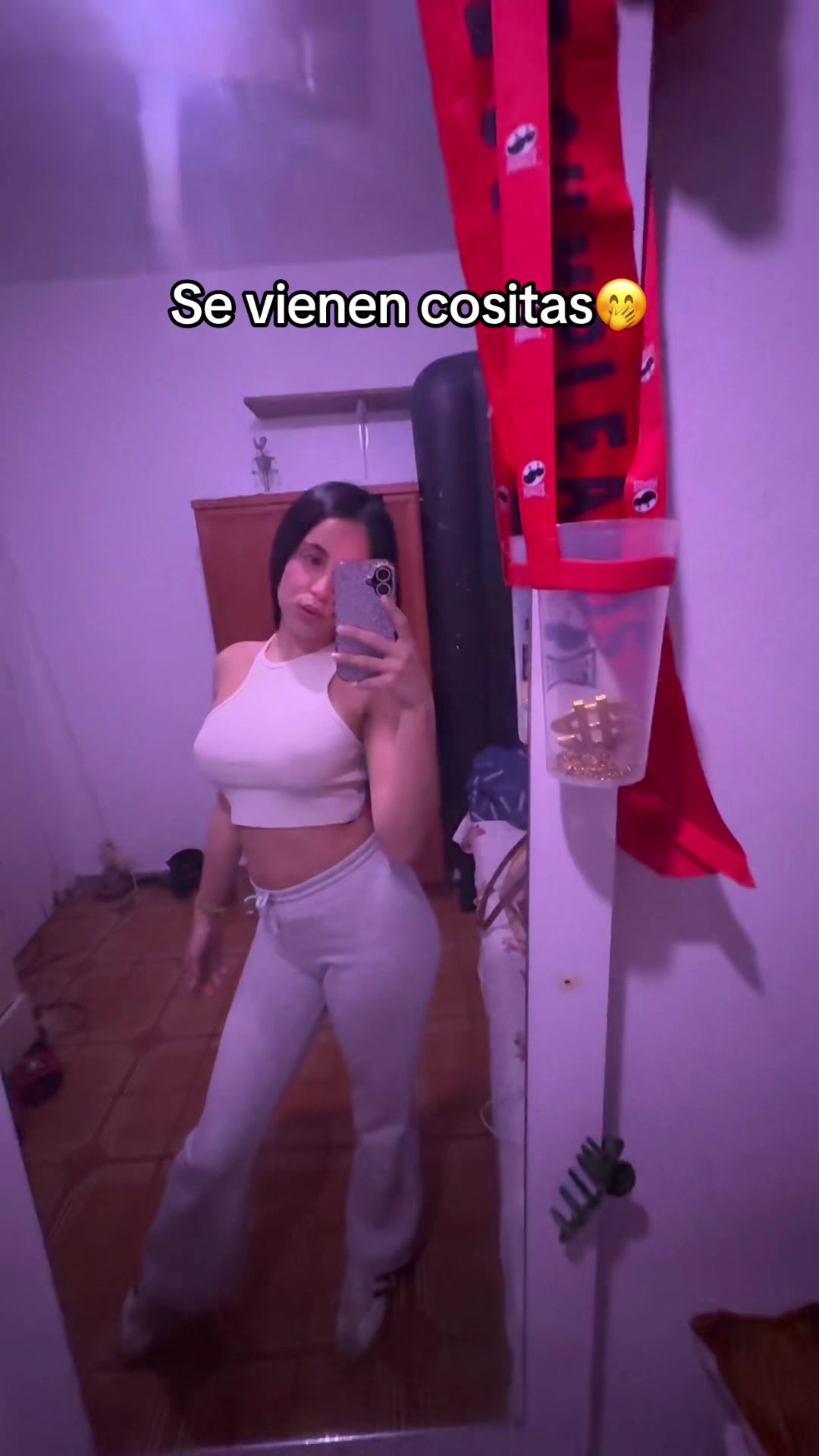 @laurita02275