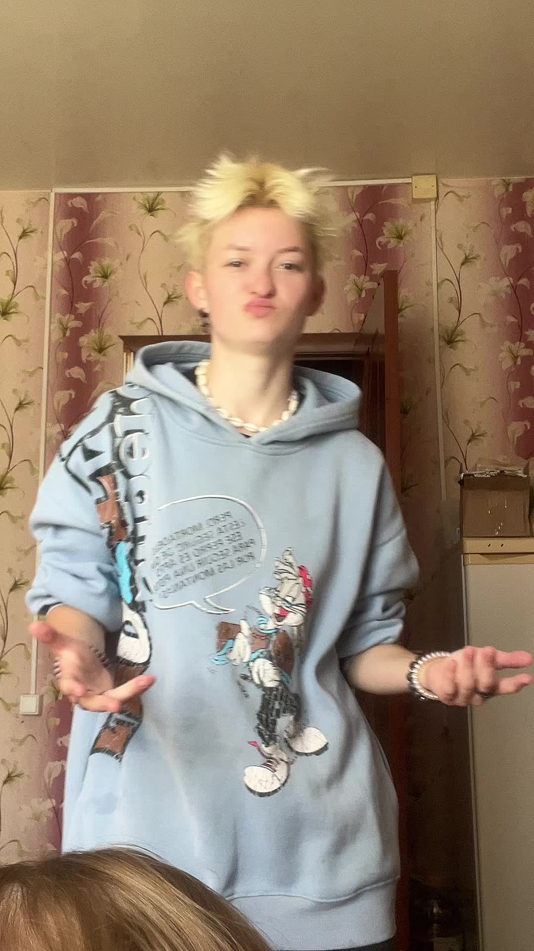 @вика я
