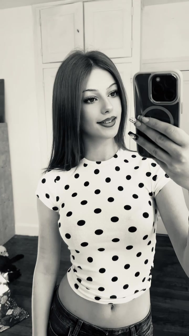 @𝐋𝐨𝐮𝐢𝐬𝐞_𝐝𝐠𝐥𝐦𝟏𝟕🌺