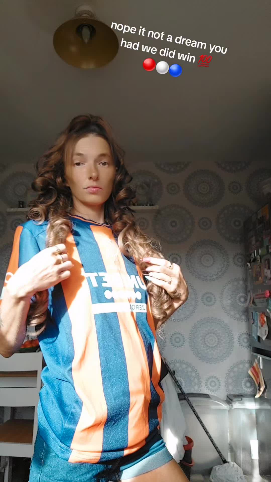 @divalive1
