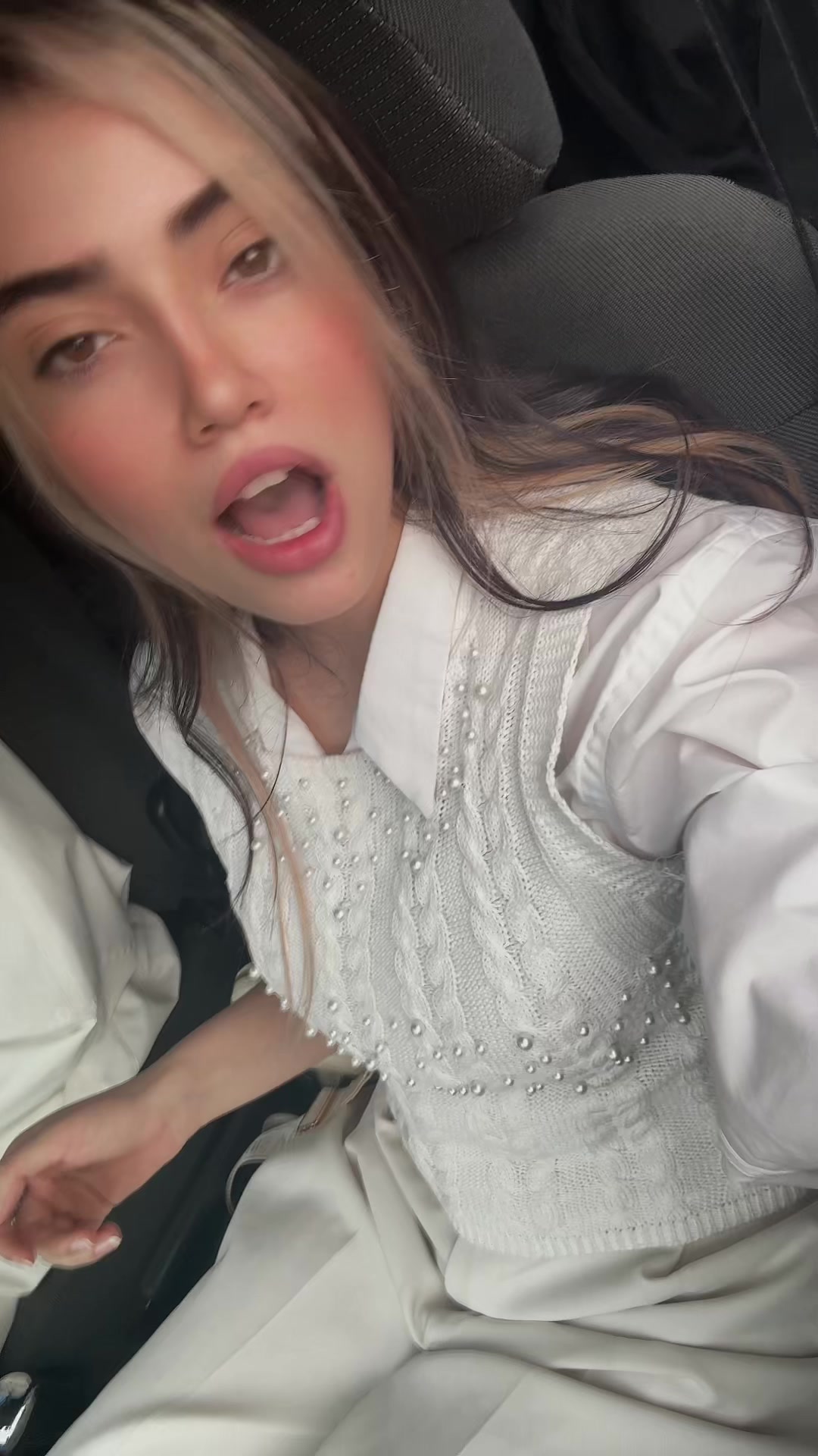 @Niayesh Khanian