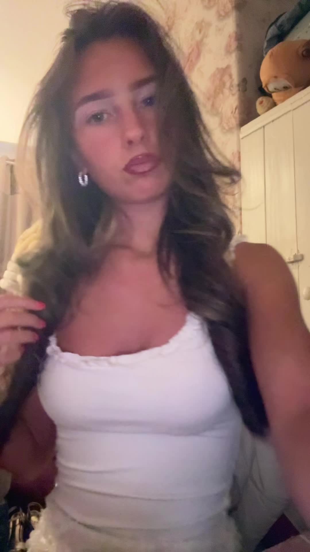 @b.lx
