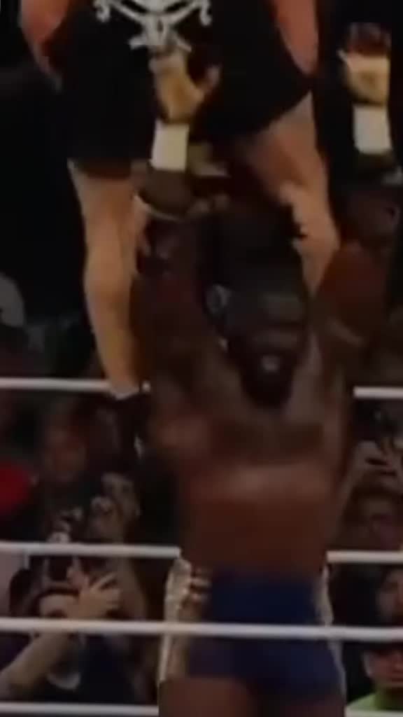 @Ultimate Wrestling Fan Warrior
