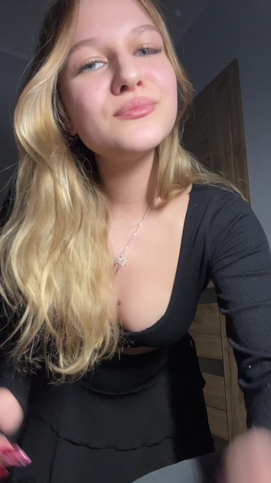 @AiluJ <3