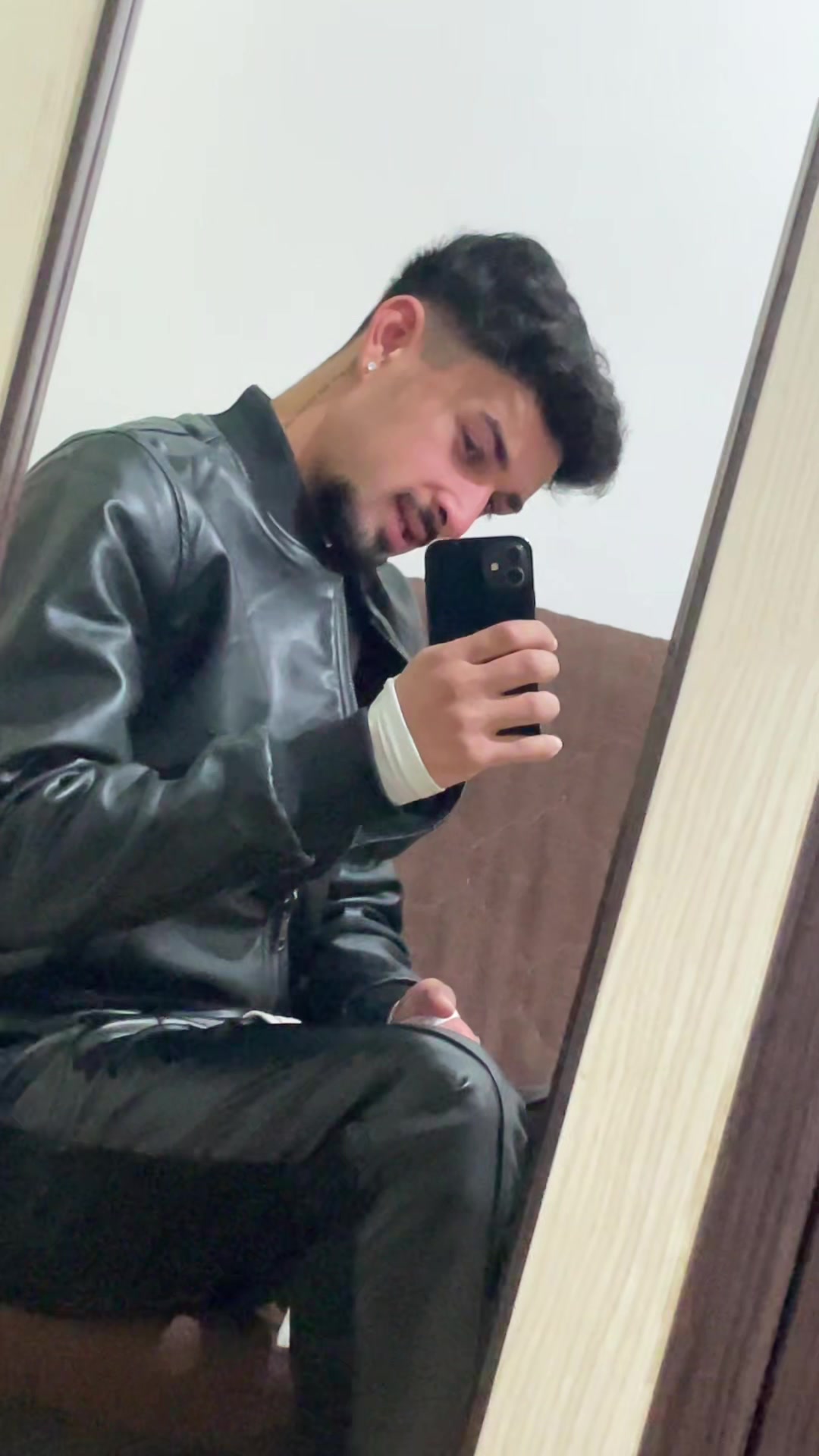 @Adrian🖤
