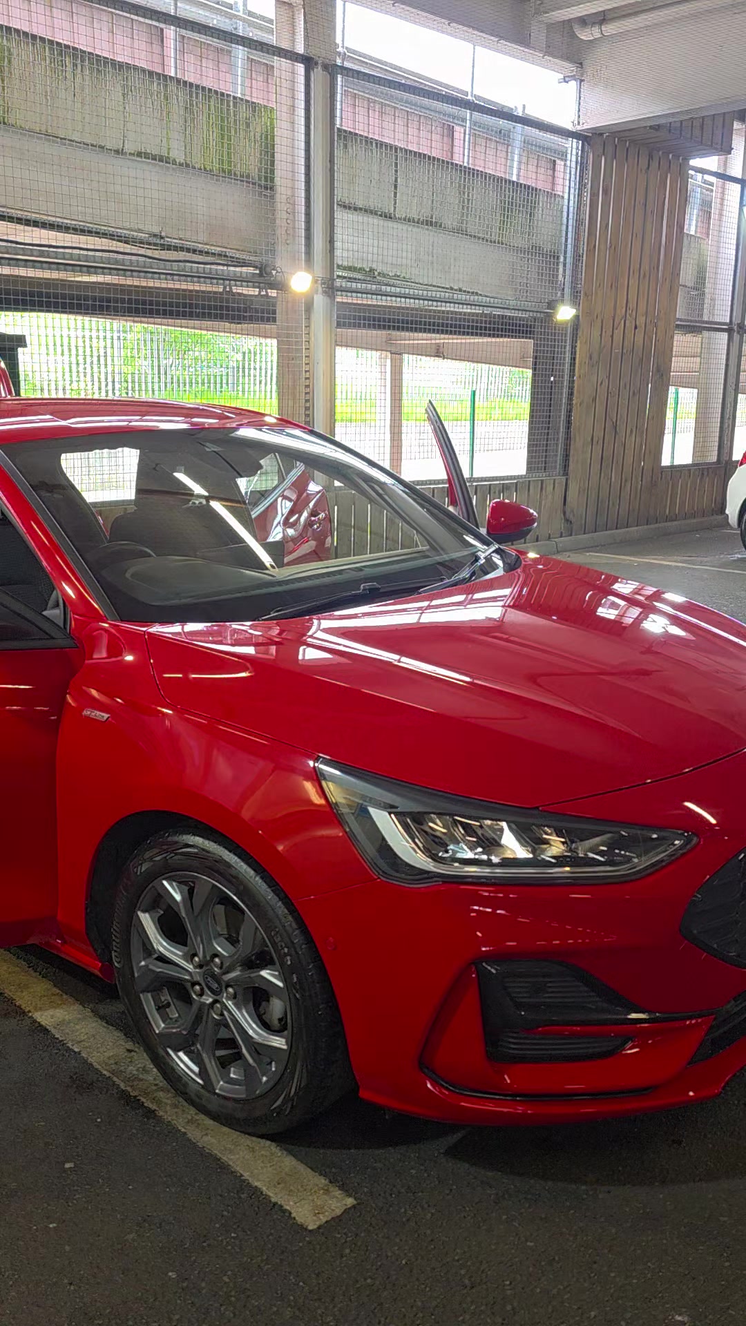 @Hednesford Waves hand car Wash