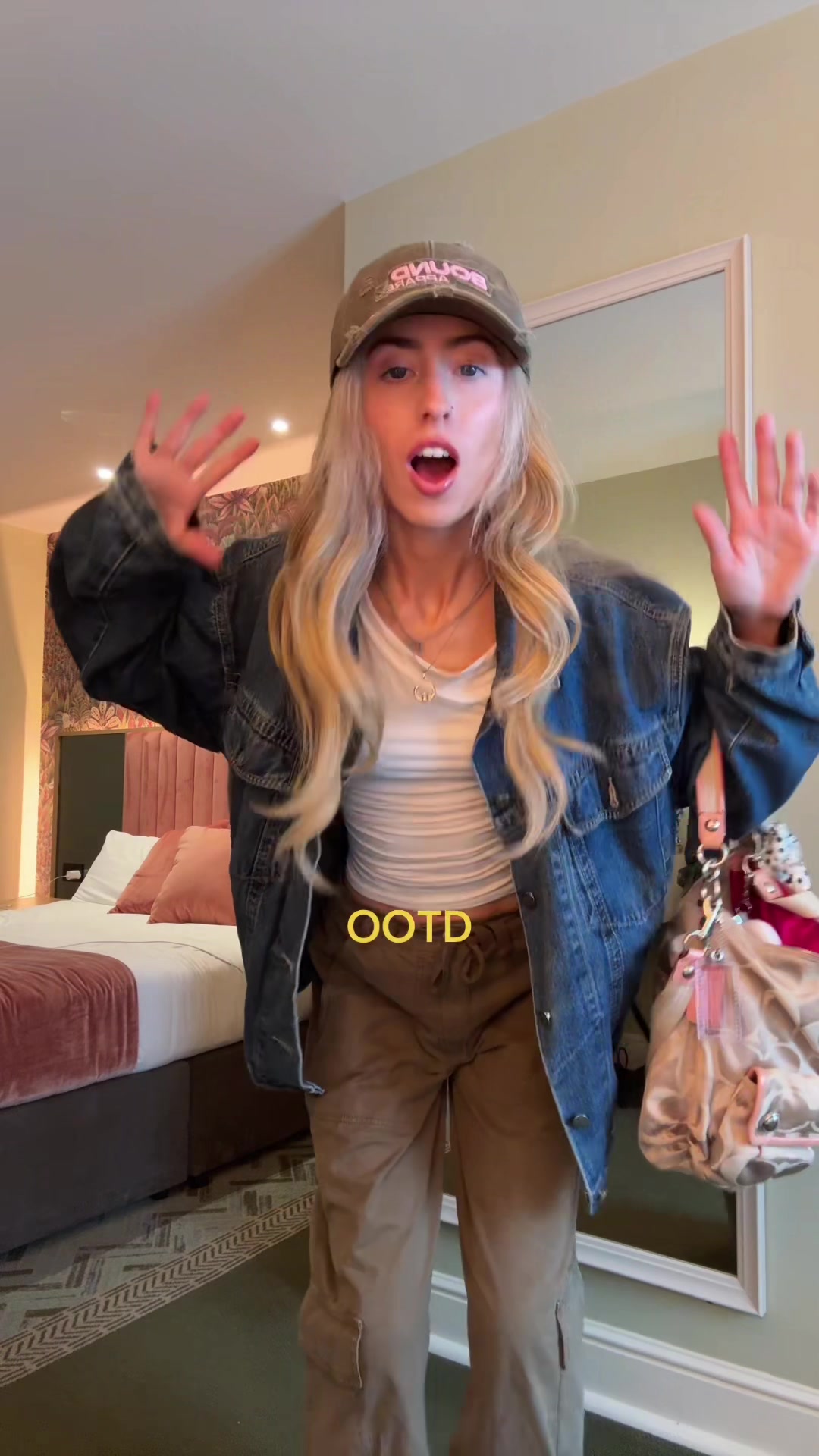 @Nia Gallagher