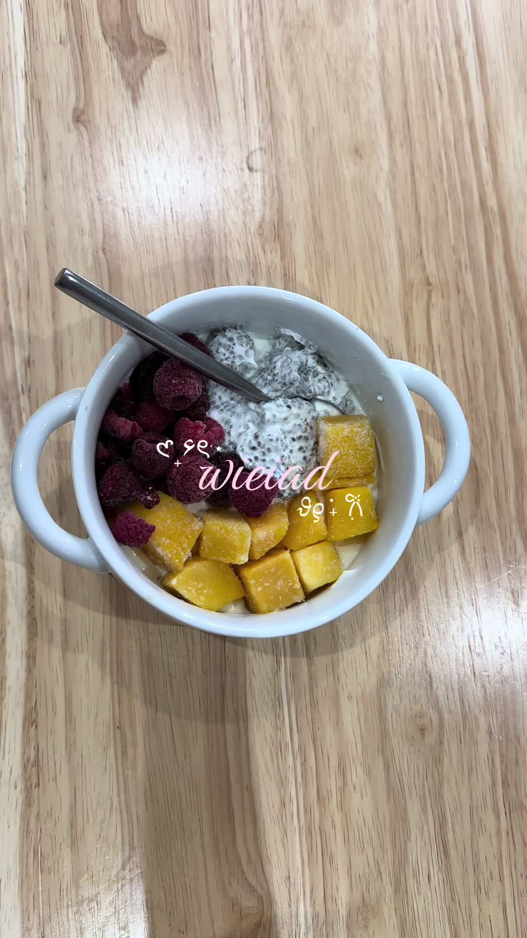 @livryia ᥫ᭡