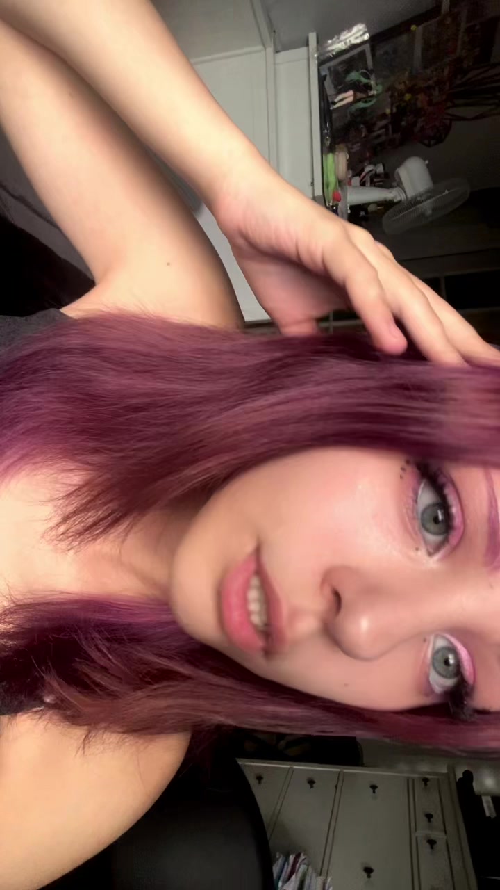@Nikkiiiw