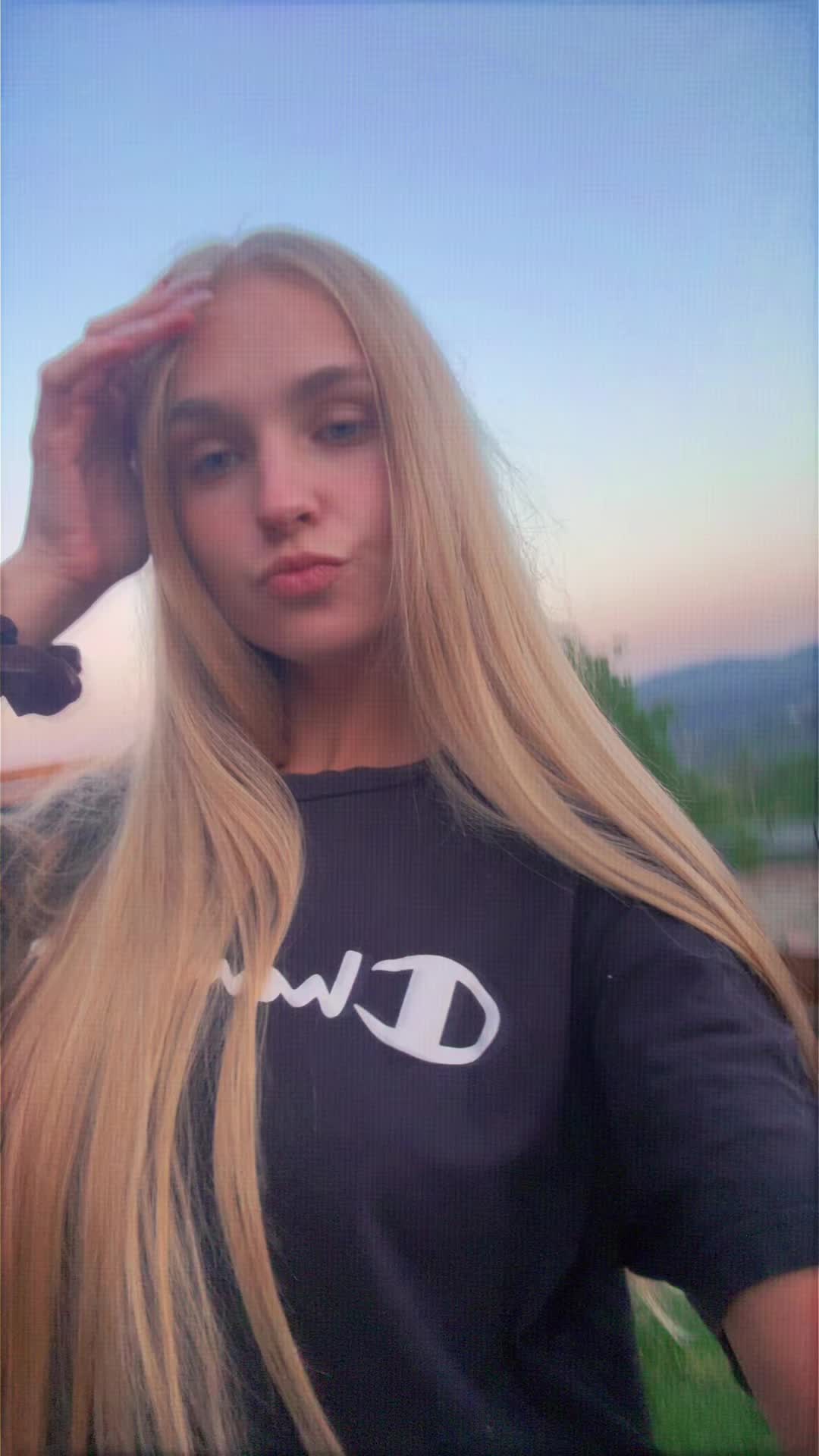 @🪭