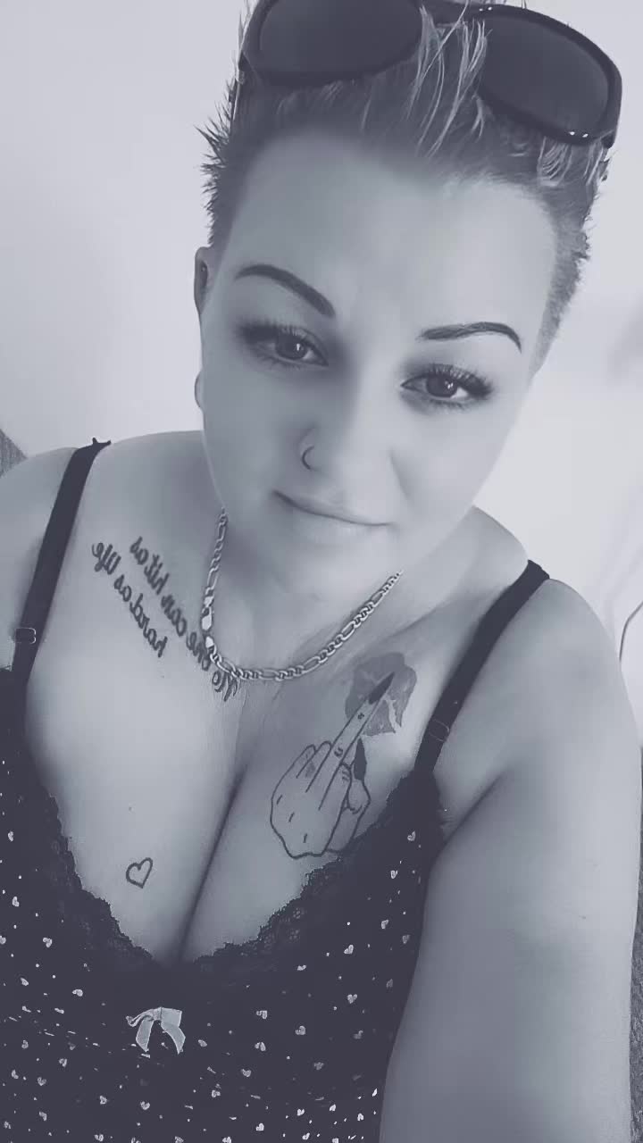 @Szab&oacute; Zsuzsa835