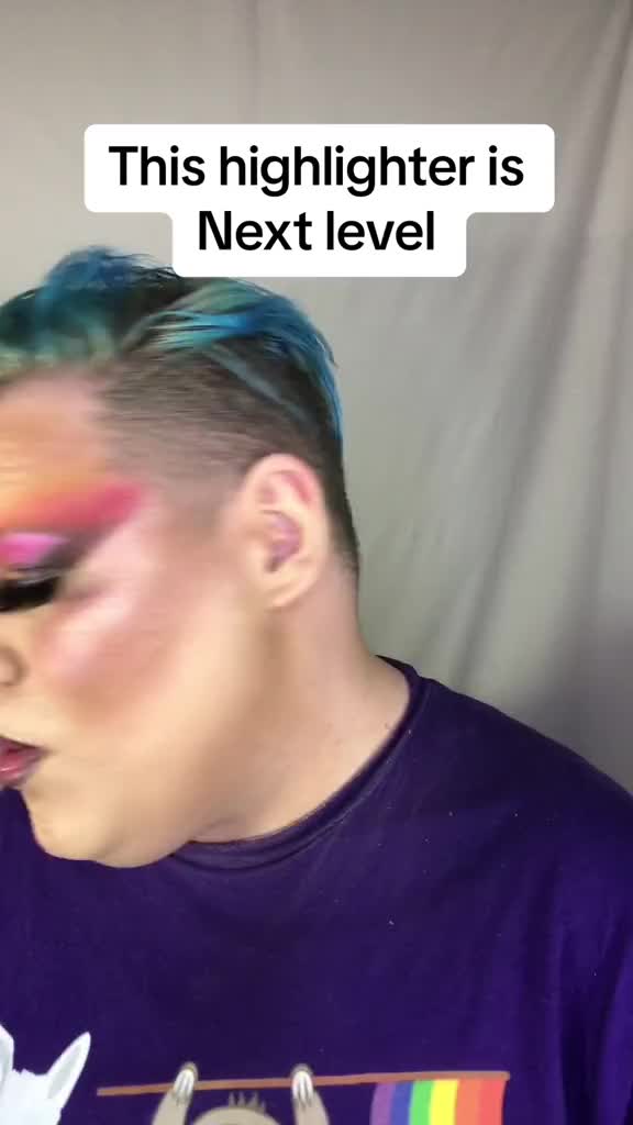 @Rio - Mua and content creator
