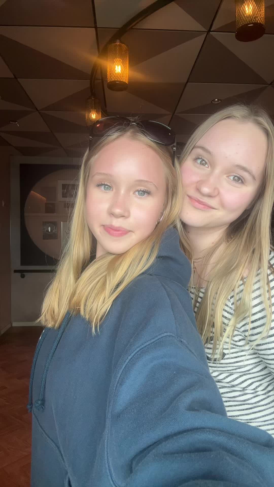 @inkeri ja helmi😜