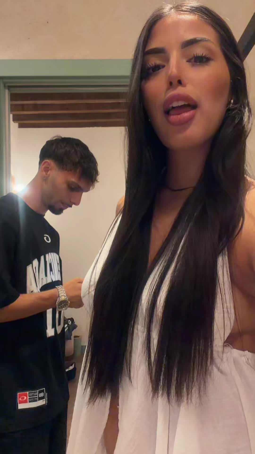 @Ari Zoppi