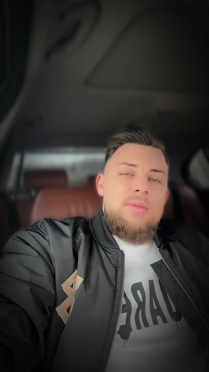 @𝓐𝓵𝓮𝔁 𝓥𝓰𝓫