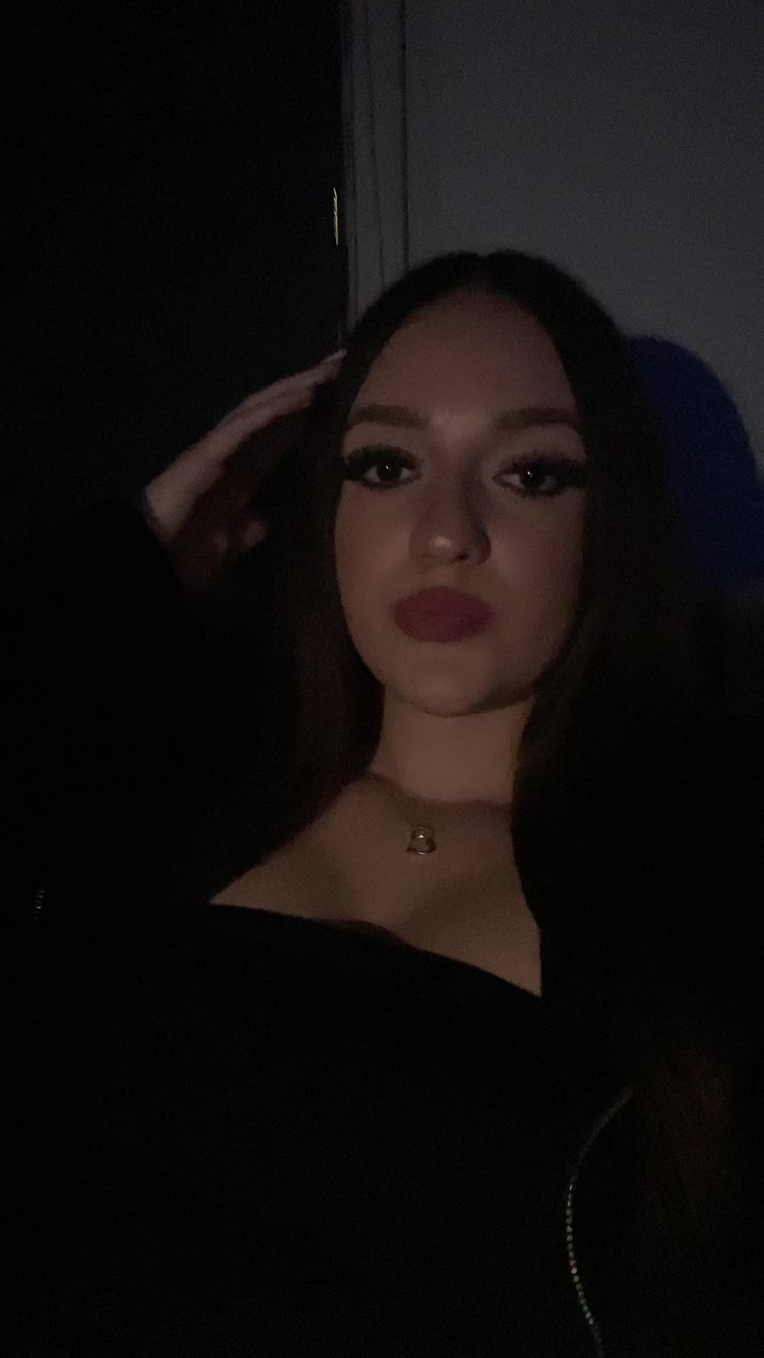 @laura