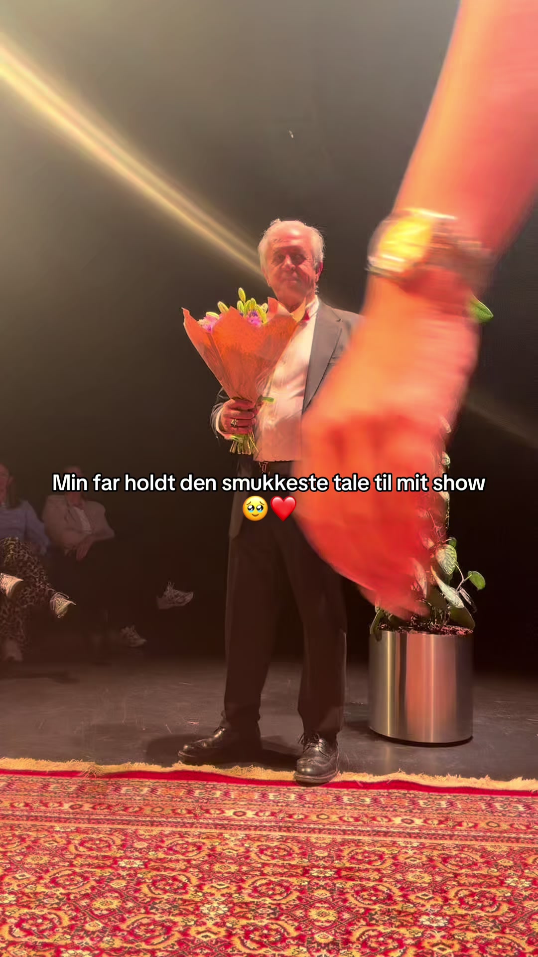 @Parastouns