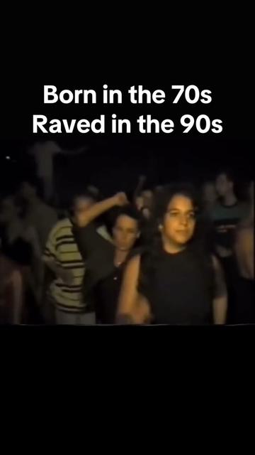 @No Phone 📵 Just Rave🕺
