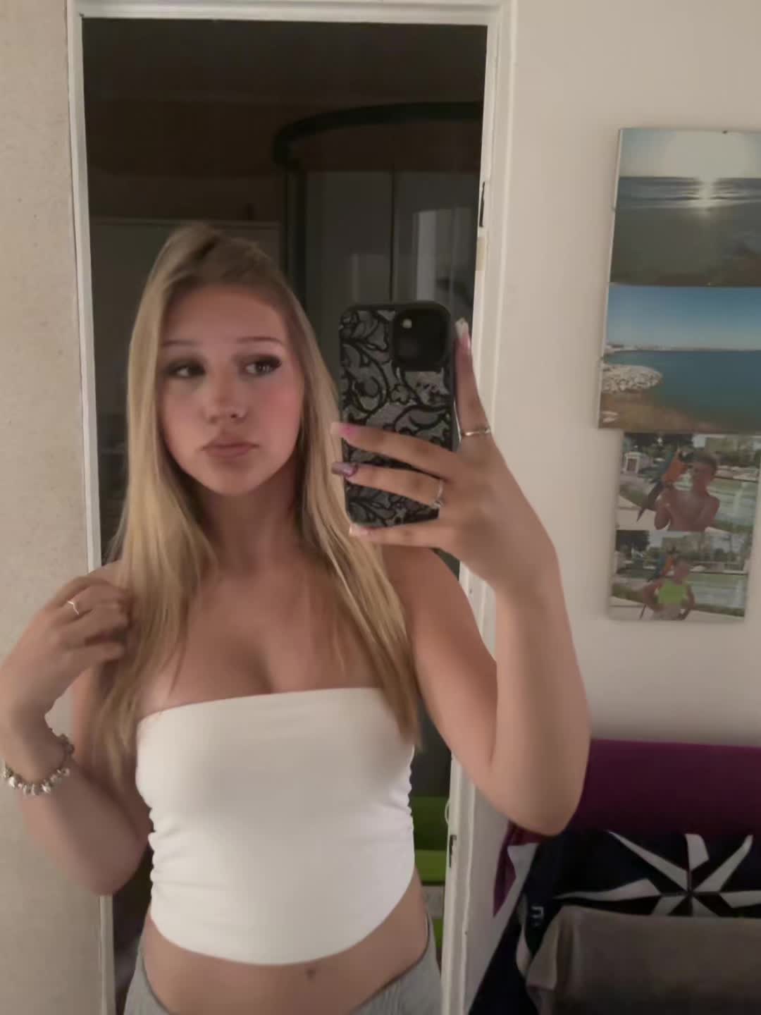 @𝓢𝓲𝓶𝓴𝓸𝓿𝓪