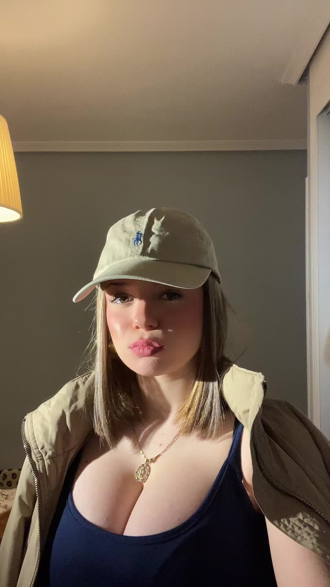 @carlota