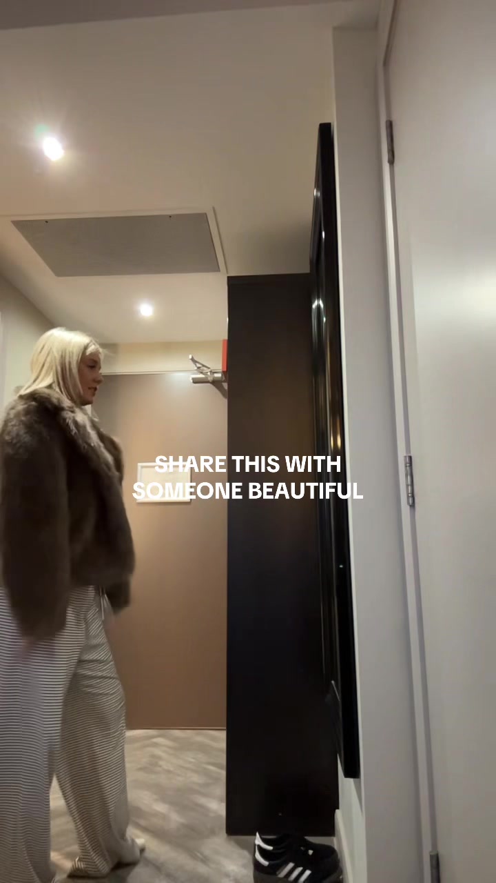 @lo