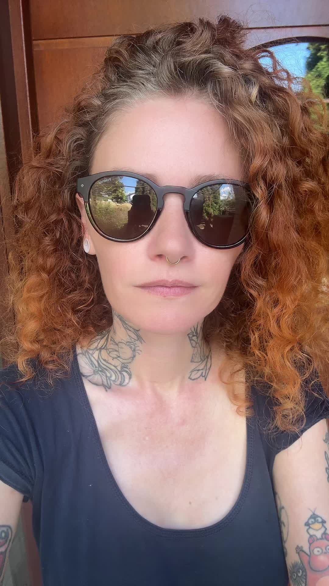 @Curlyhairwithtattoos