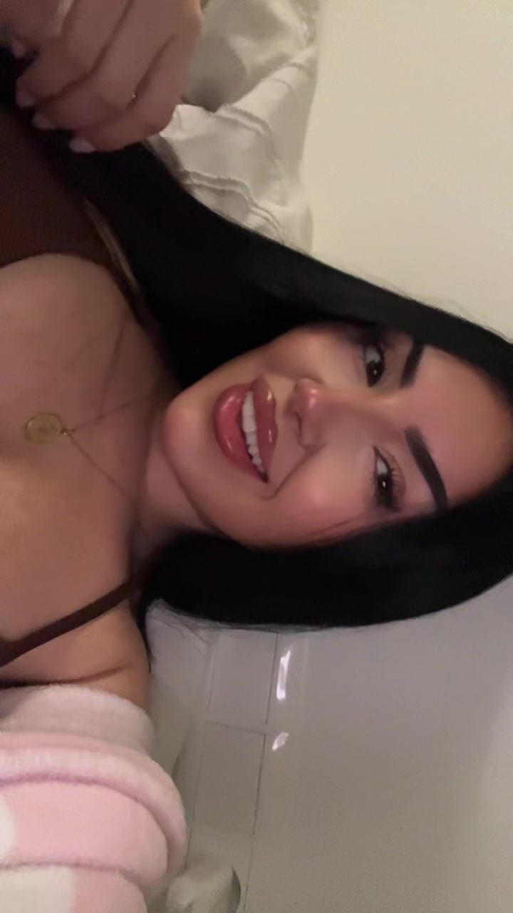 @sheilatrs