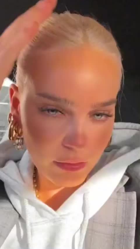 @Liane | Anne-Marie Fan page