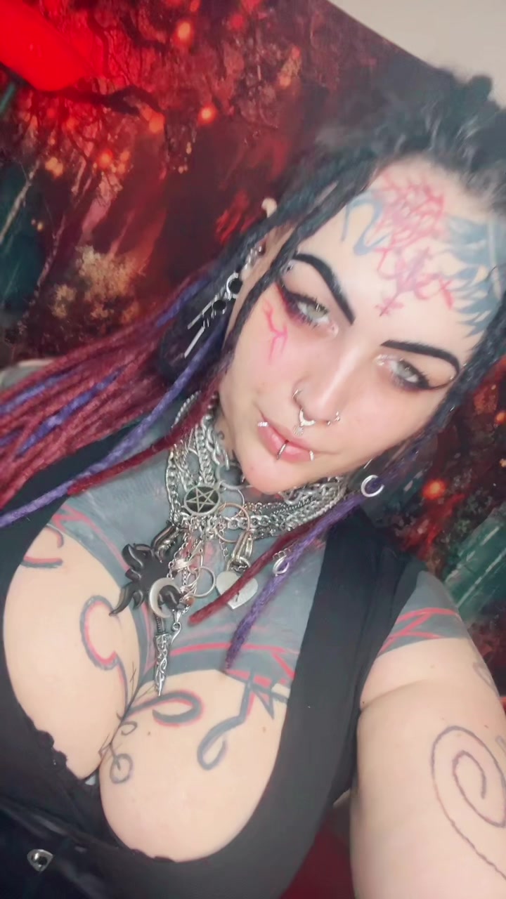@Domina_nyx
