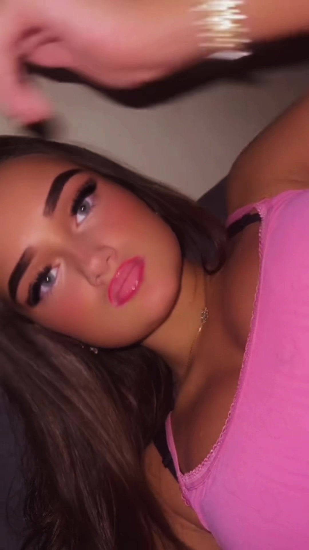 @𝐇𝐄𝐋𝐄𝐍𝐌𝐀𝐑𝐈𝐄ꨄ