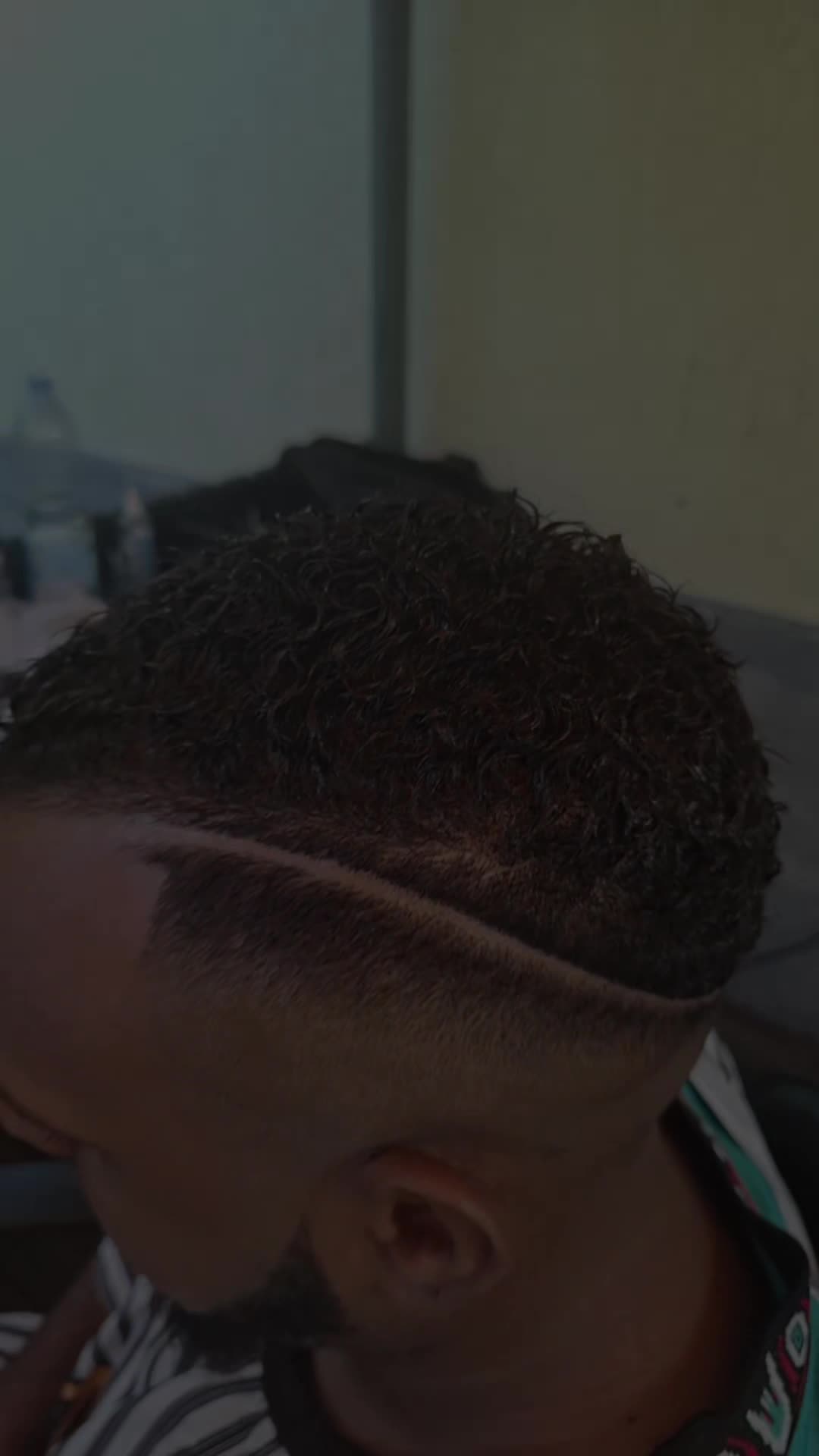 @barber.du.v