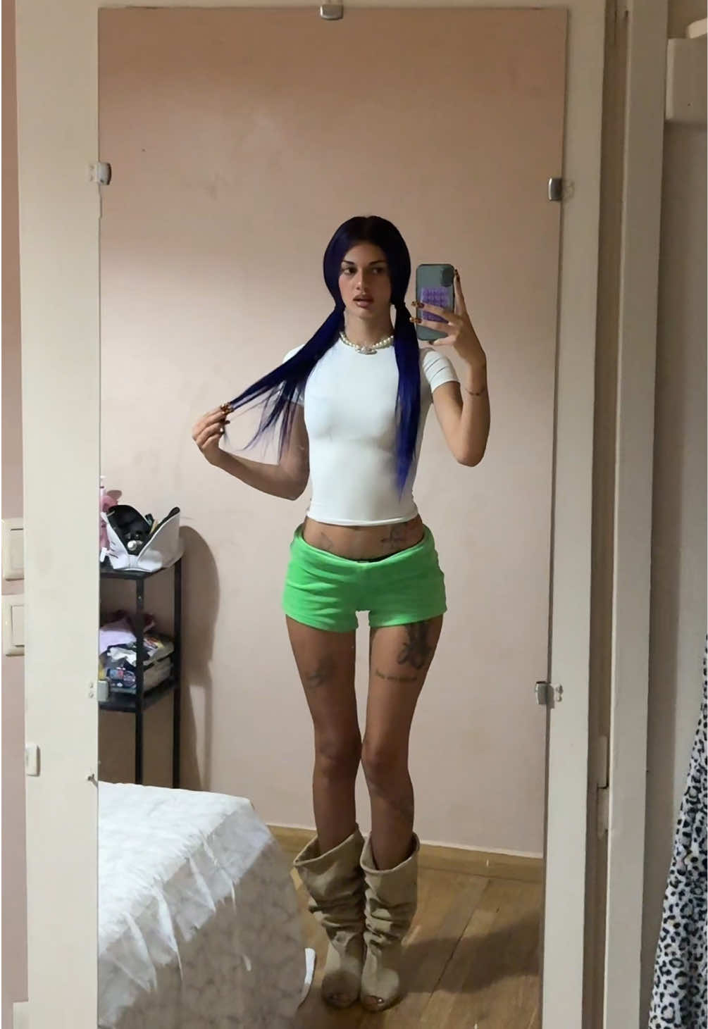 @v9