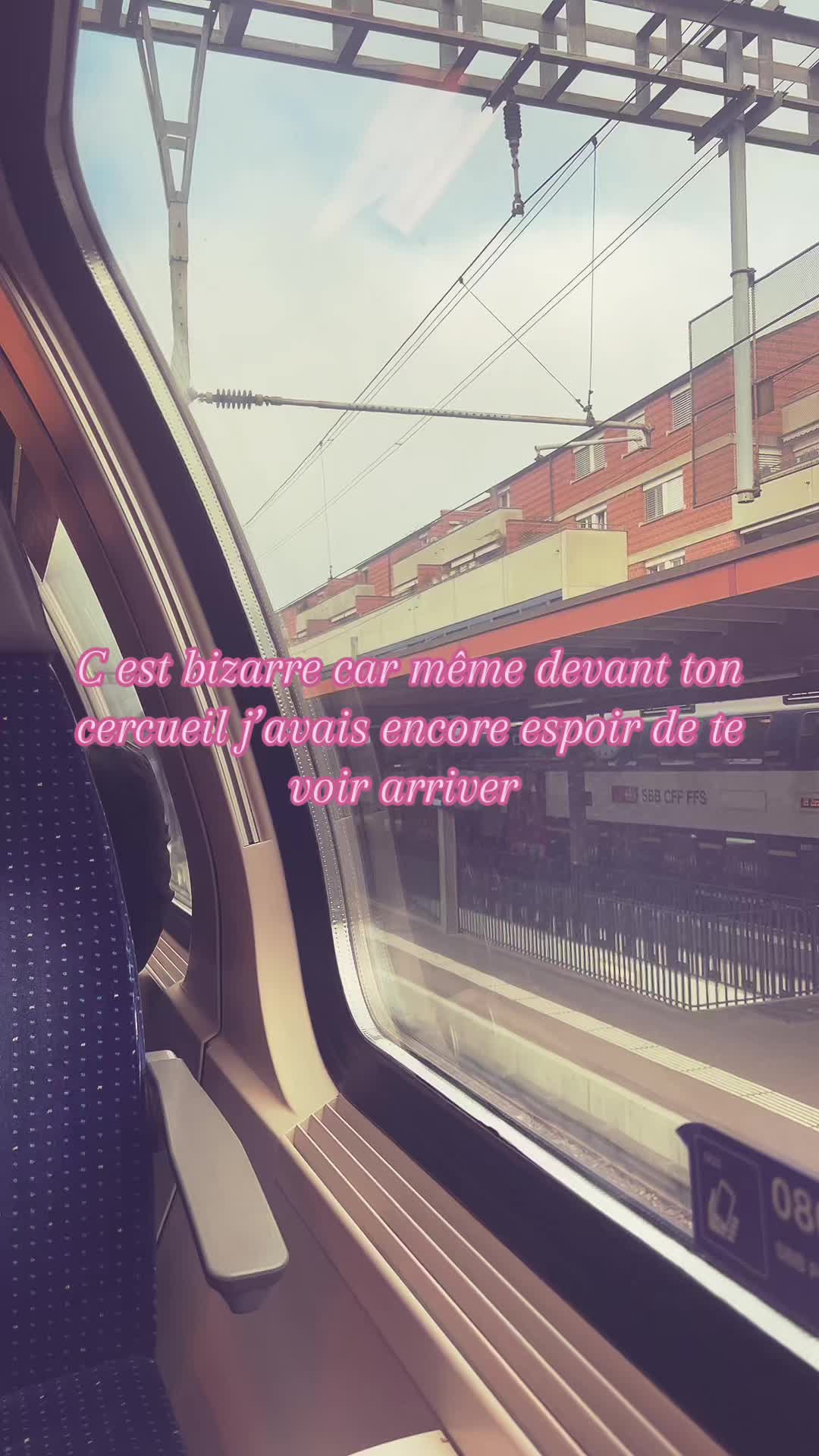 @Camiille