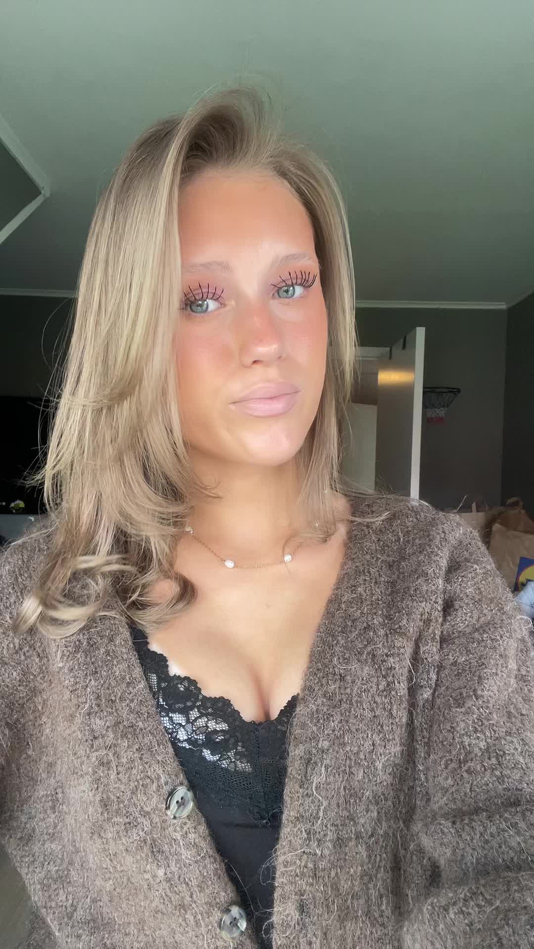 @😽