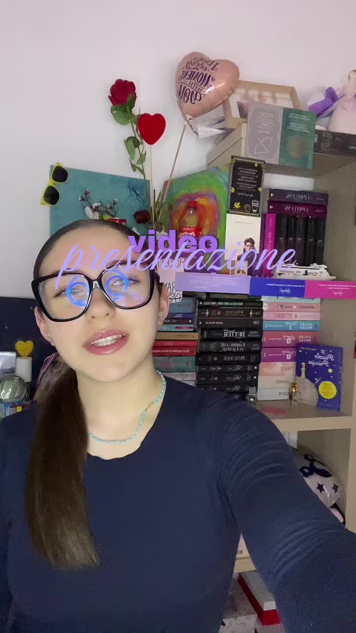 @𝓻𝓸𝓻𝓸𝓫𝓸𝓸𝓴𝓼𝓱𝓮𝓵𝓯⭐️🎫