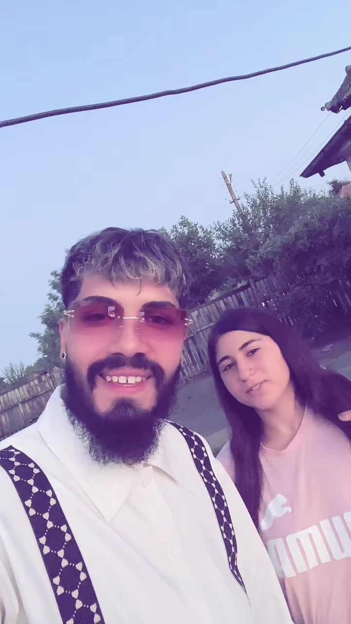 @𝐌𝐚𝐫𝐮 𝐆𝐚𝐠𝐢𝐜𝐚𝐫𝐮𝐥 💎