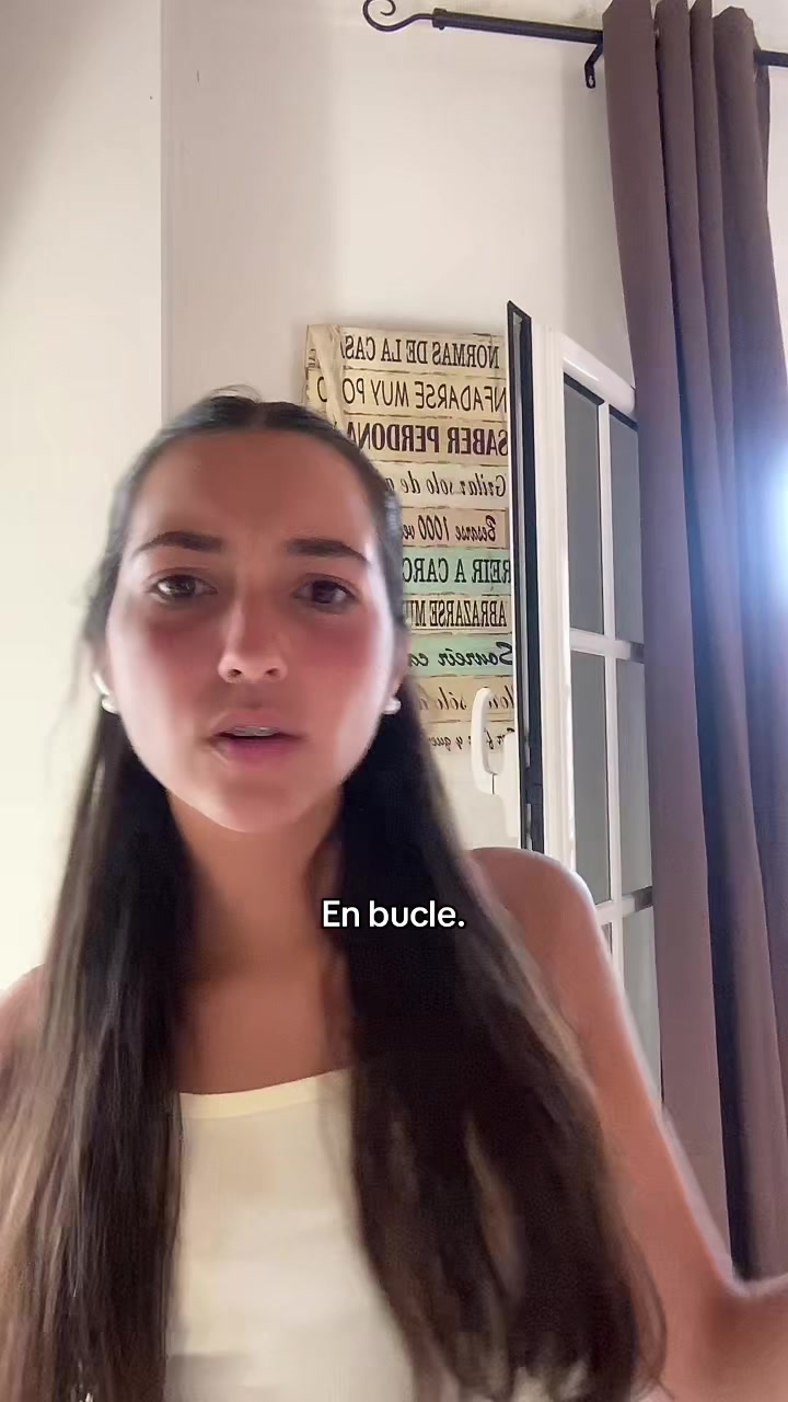 @⁷