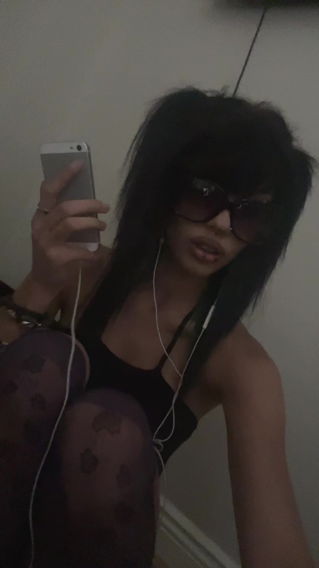 @ㅤㅤㅤ